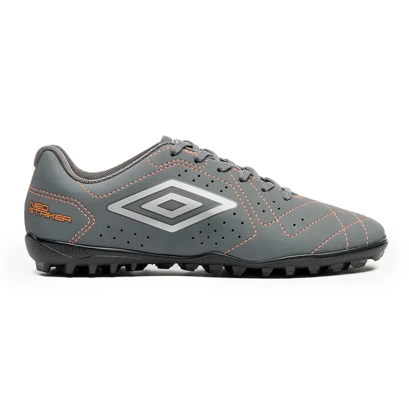 Chuteira Society Umbro Neo Striker Masculina Cinza GRAFITE/CINZA/LARANJA - 40