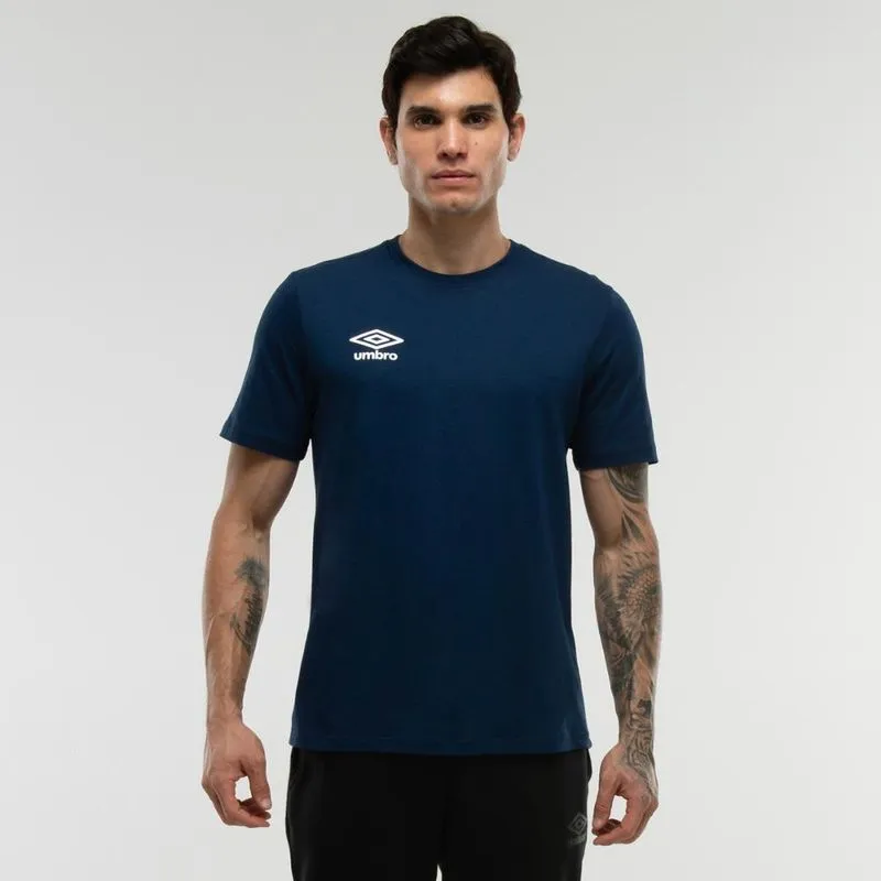 Camiseta Masculina Umbro Essential P