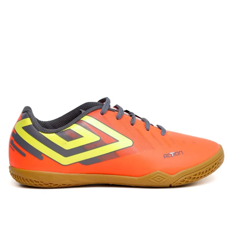 Chuteira Umbro Action Jr Futsal 32 / Coral
