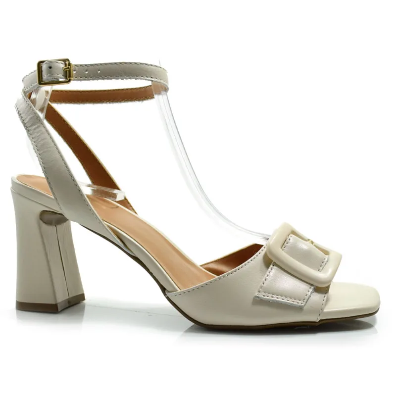Sandália de Couro e Salto Bloco Suzzara Off White 586.004 38