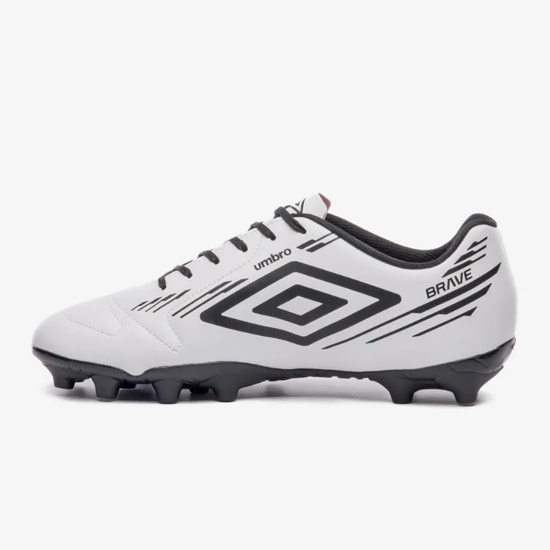 Chuteira campo umbro brave