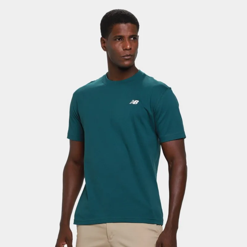 Camiseta New Balance Essentials Masculina - Masculino - Verde Militar