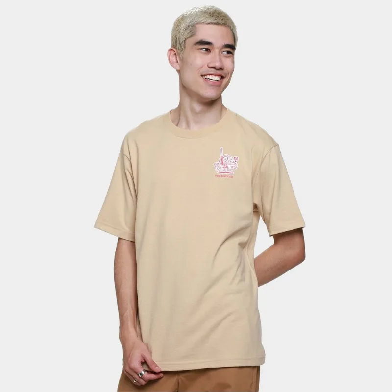 Camiseta New Balance Ramen Masculina - Masculino - Bege