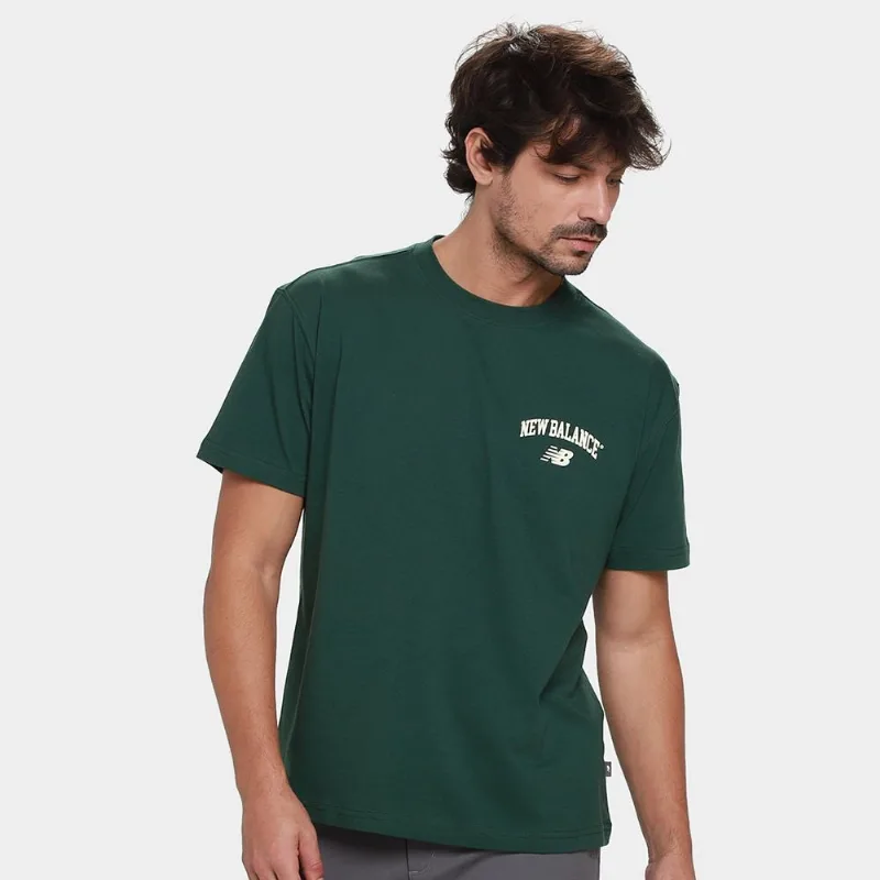 Camiseta New Balance Left Chest Logo Masculina - Masculino - Verde Militar