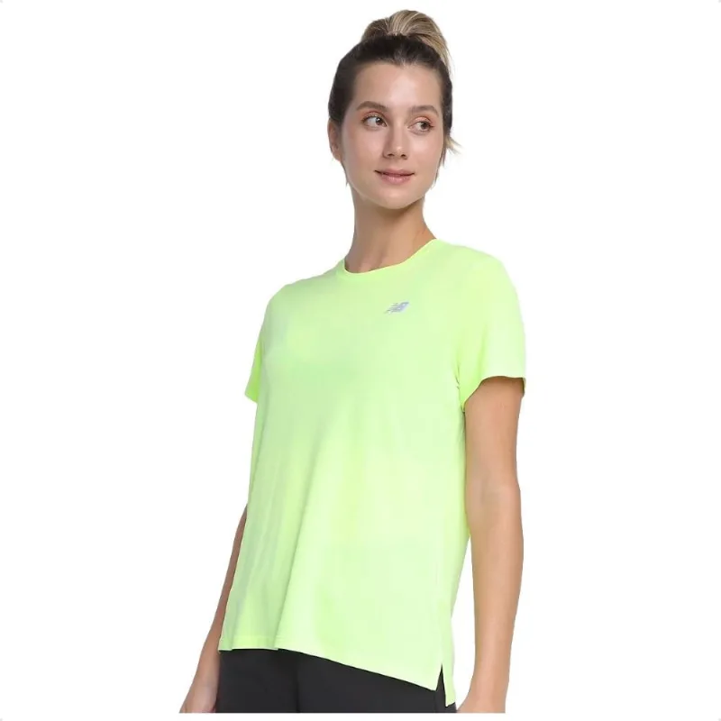Camiseta New Balance Sport Essentials Feminina M / Verde Neon