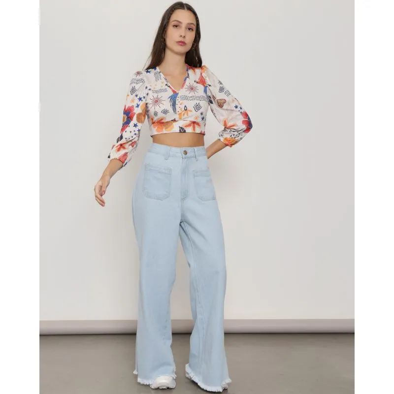 Calça Jeans Feminina Wide Leg Barra Desfiada Azul Claro 38