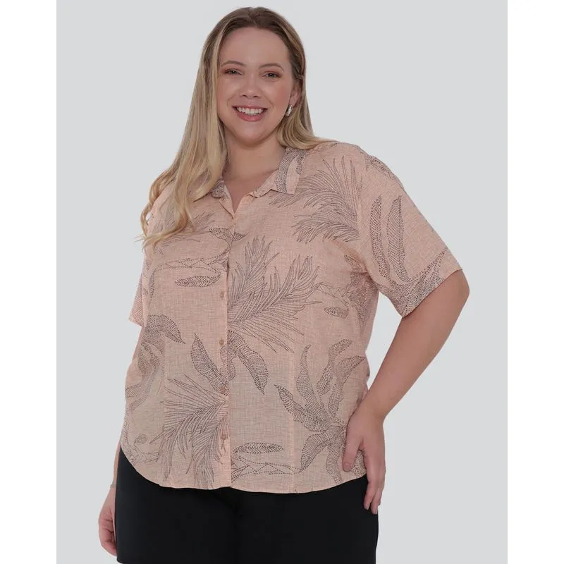 Camisa Feminina Plus Size Estampa Folhagem Marrom G3