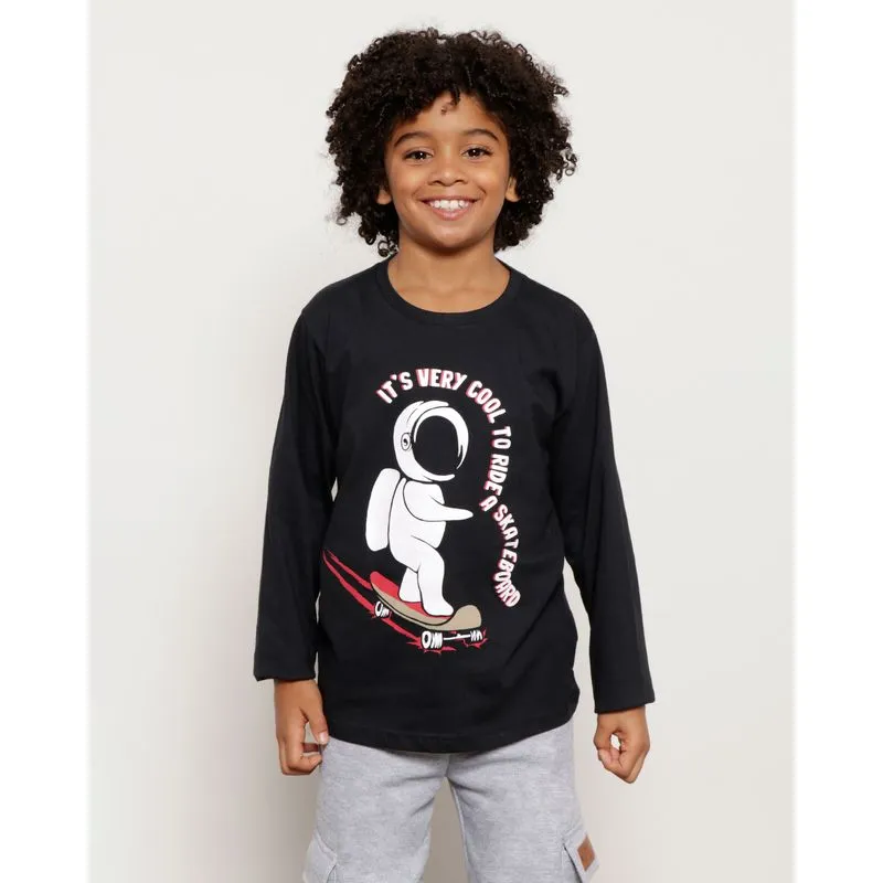 Camiseta Infantil Estampa Astronauta Skatista Preta 10