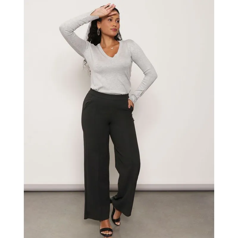 Calça Feminina Reta com Bolsos Crepe Preta GG