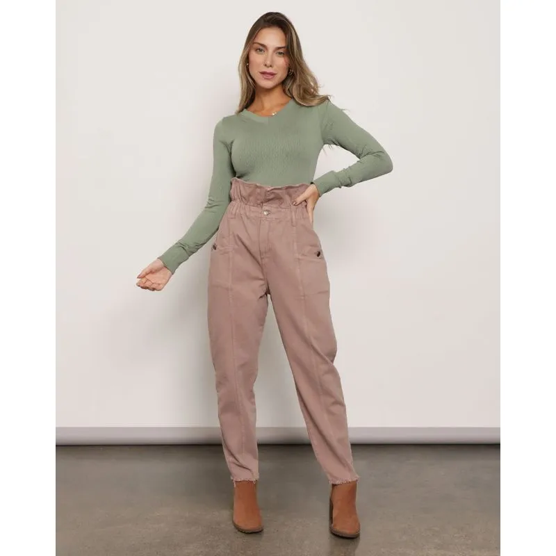 Calça Feminina Sarja Clochard Barra Desfiada Marrom 42