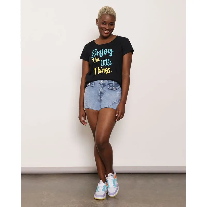 Short Jeans Feminino Cintura Alta Bolsos com Lapela Azul Claro 13111001361045UN