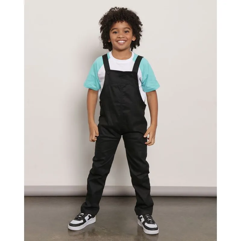Jardineira Jeans Color Infantil Bolsos Laterais Preta 6