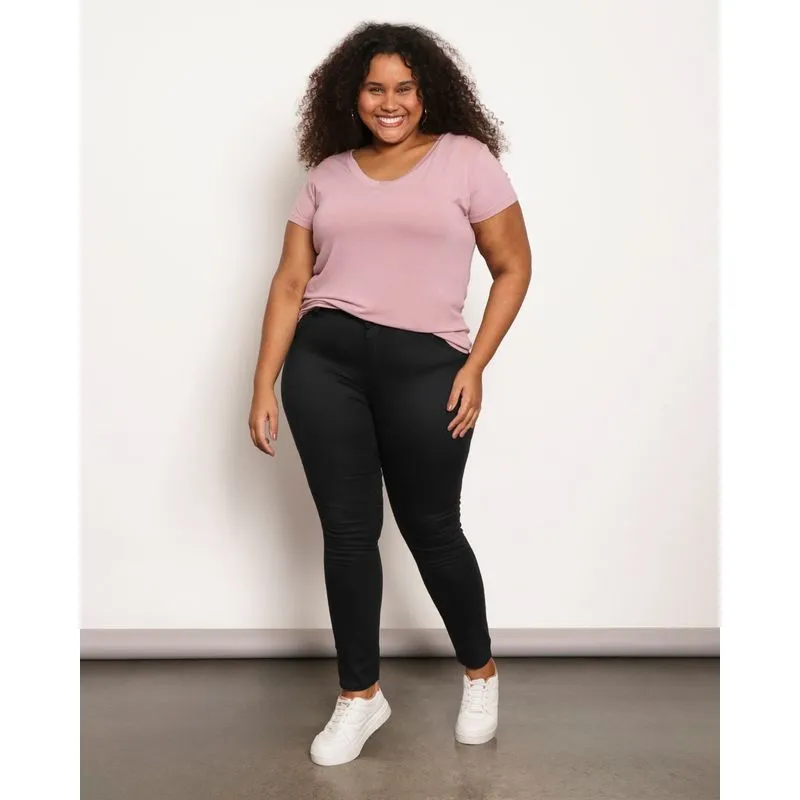 Calça Plus Size Feminina Sarja Skinny Preto 52