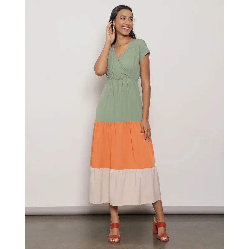 Vestido Feminino Três Marias Longo Gola V Verde GG