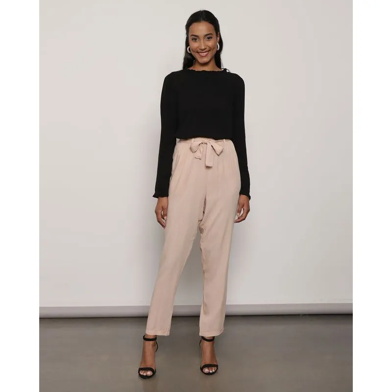 Calça Viscose Feminina Berry & Co. Reta com Bolsos Bege M