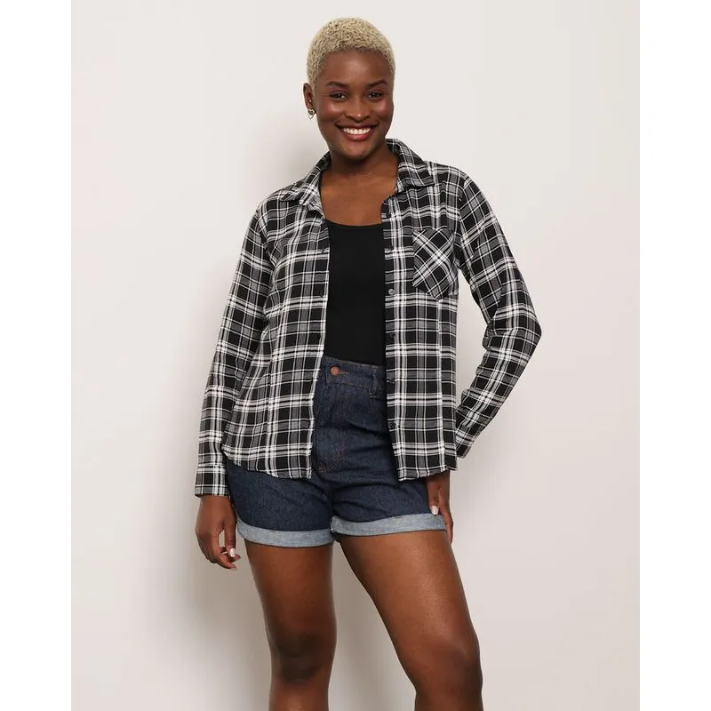 Camisa Feminina Berry & Co. Viscose Xadrez Preta GG