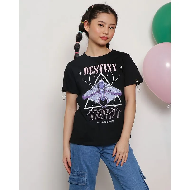 Blusa Juvenil Manga Curta Com Corrente Estampa Destiny Preta 12