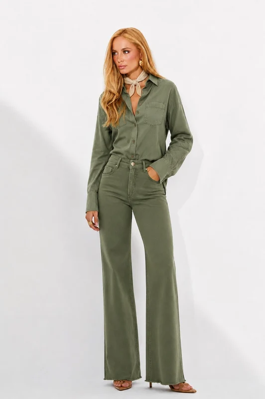 Calça Jeans Wide Leg Modeladora Cintura Super Alta Barra Desfiada Verde Verde Militar / 48 / Curto