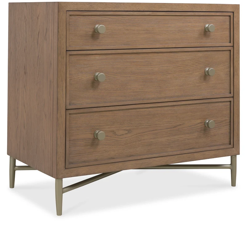 Hooker Furniture - Sonnet Three-Drawer Nightstand - 6072-90216-85 Medium Wood / 18" X 32" X 30"