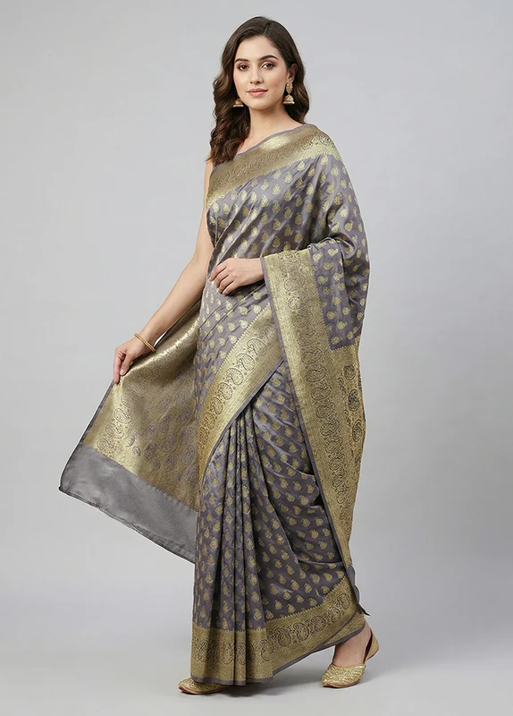Green Tanchoi Silk Saree With Blouse Piece One Size