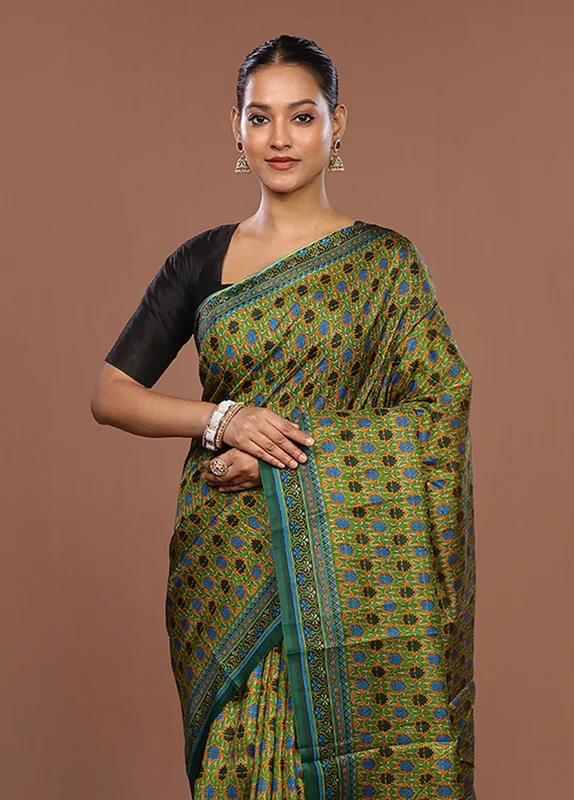 Yellow Printed Silk Saree Without Blouse Piece One Size