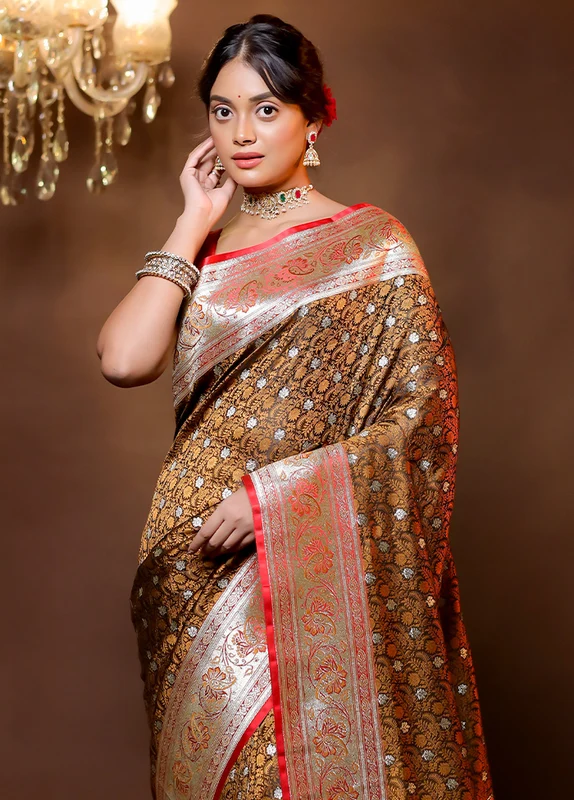 Brown Tanchoi Silk Saree With Blouse Piece Onesize