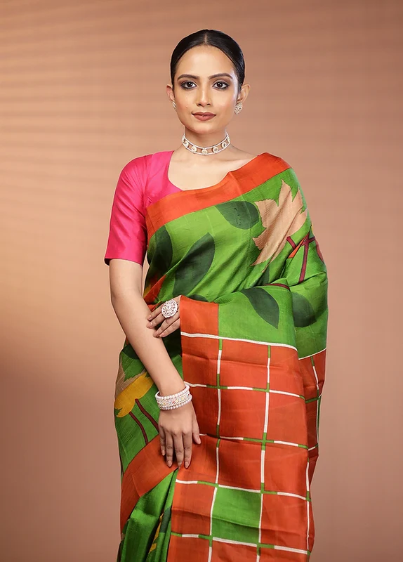 Green Printed Pure Silk Saree Without Blouse Piece Onesize
