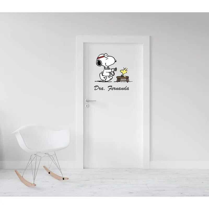 Adesivo Para Porta De Consultório - Snoopy