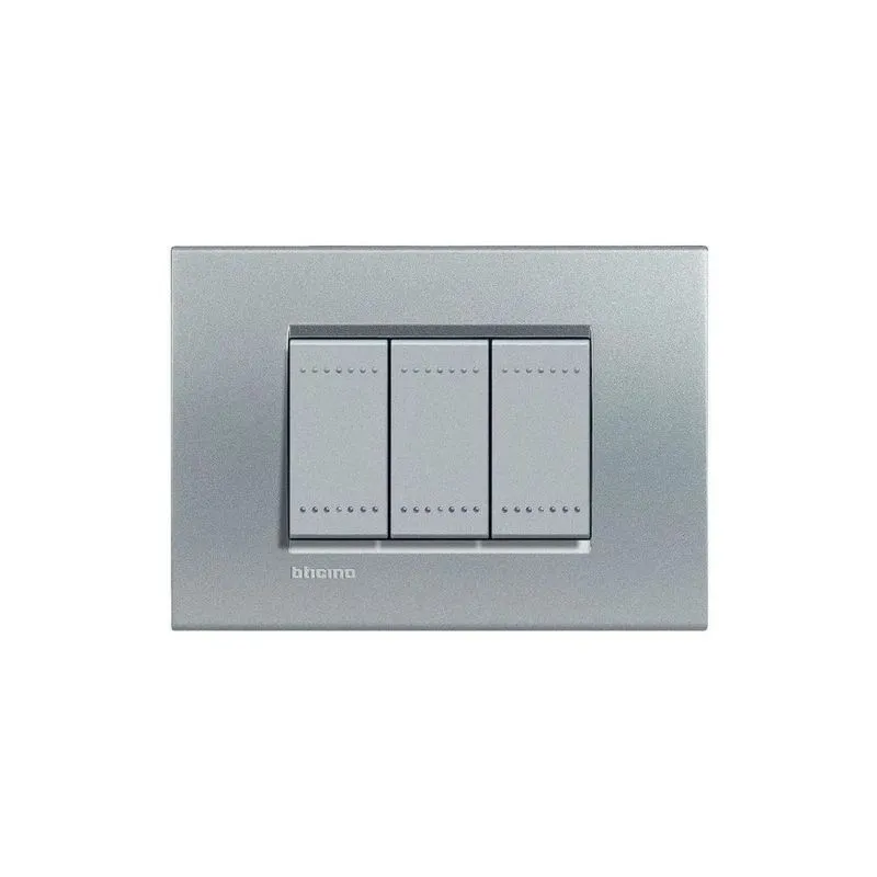 Placa 4X2 Para 3 Módulos Tech Light Bticino