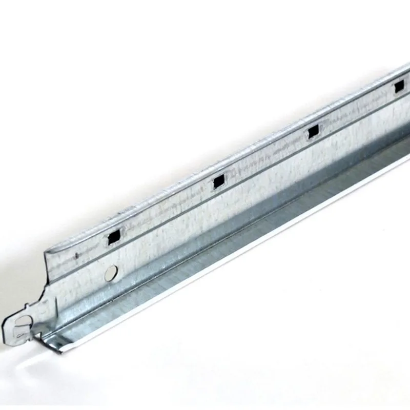 CertainTeed 1 1/2-in x 4-ft White Metal Cross Tee for Ceilling Suspension System - 60/box
