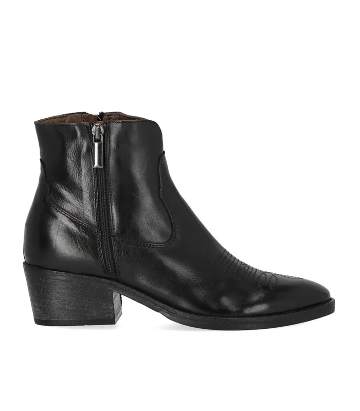 Duccio Del Duca Black Texan Heeled Ankle Boot 37
