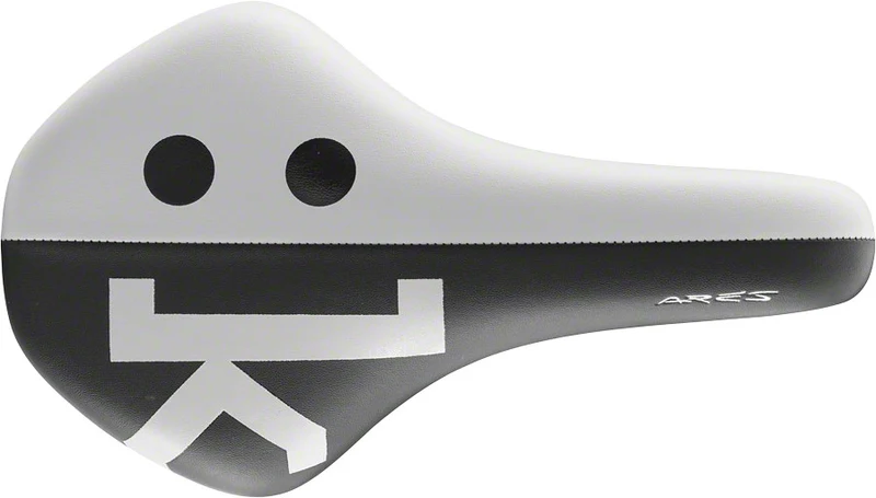 Fizik Ares Black/White Kium Rails