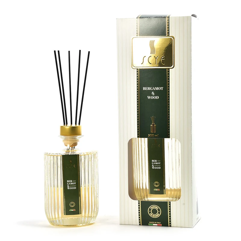 Diffusore di essenza con bacchetti in cotone, scatola regalo Bergamot and wood / 200 ml