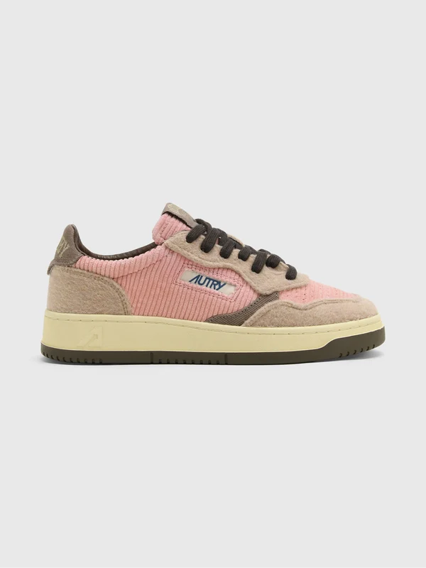 Autry Women's Medalist Low Sneaker 37 / VELVET CORD