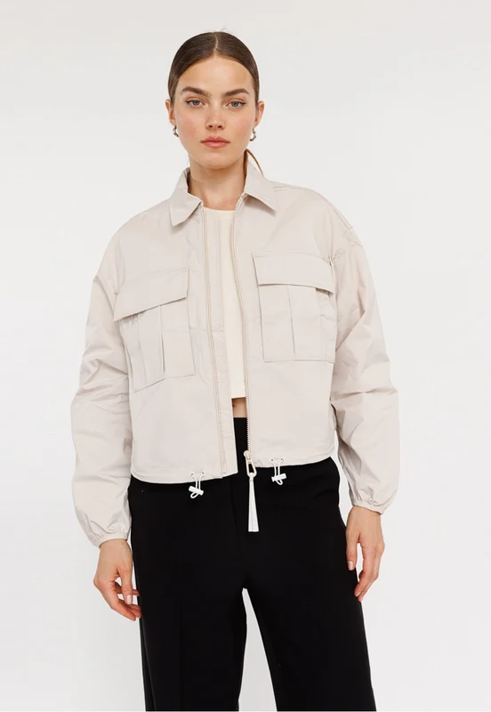 ג'קט קצר לנשים עם כיסים בחזית BEIGE / XS