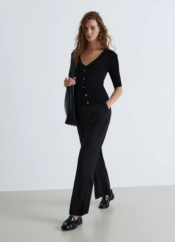 T-shirt a costine con scollo a V e bottoni XS