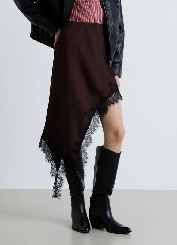 Gonna asimmetrica similsatin con dettagli pizzo XS