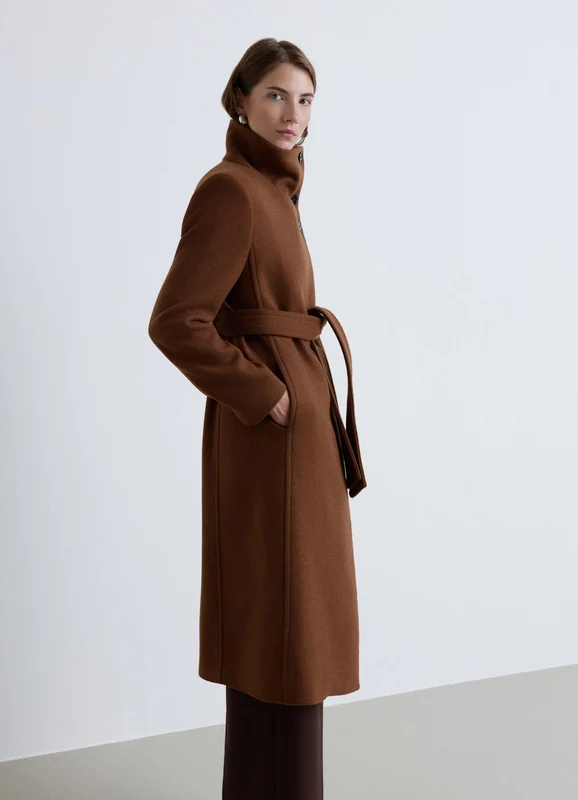 Cappotto con collo a imbuto e cintura M