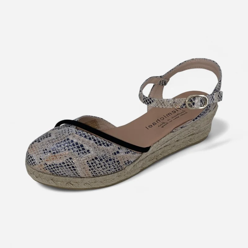 Emily Python 41