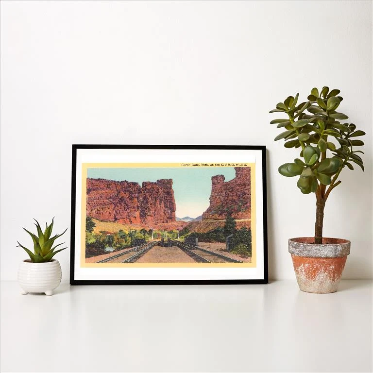 UT-176 Castle Gate, Train Tracks - Vintage Image Art Print, Individual Print