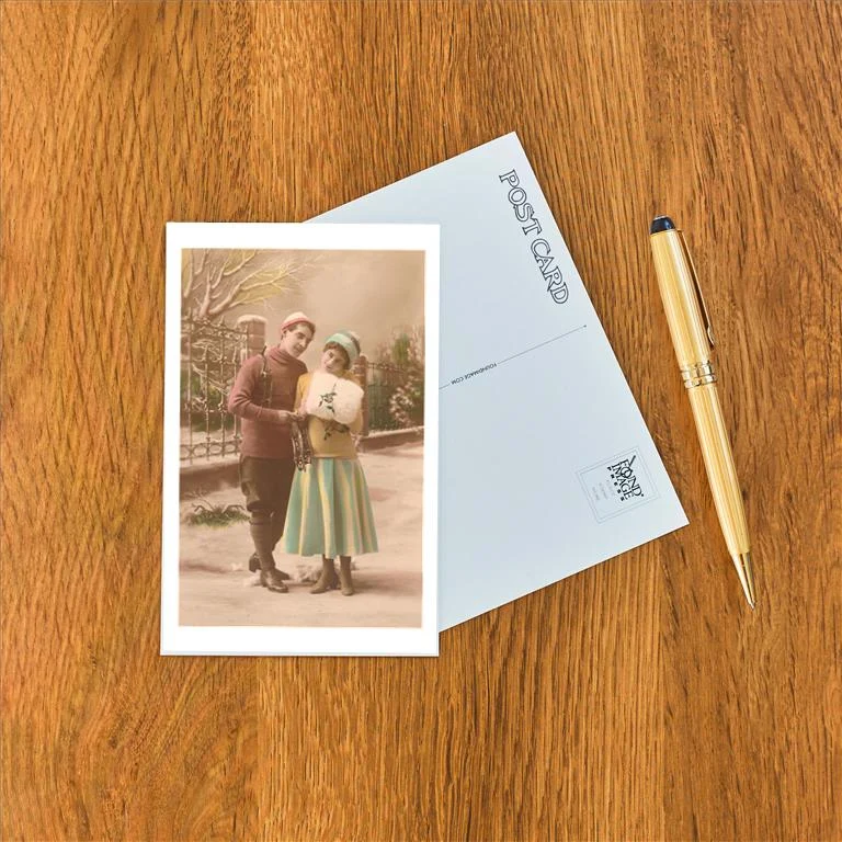WS-30 Bonne Annee, Skating Couple - Vintage Image Postcard, Pack of 10