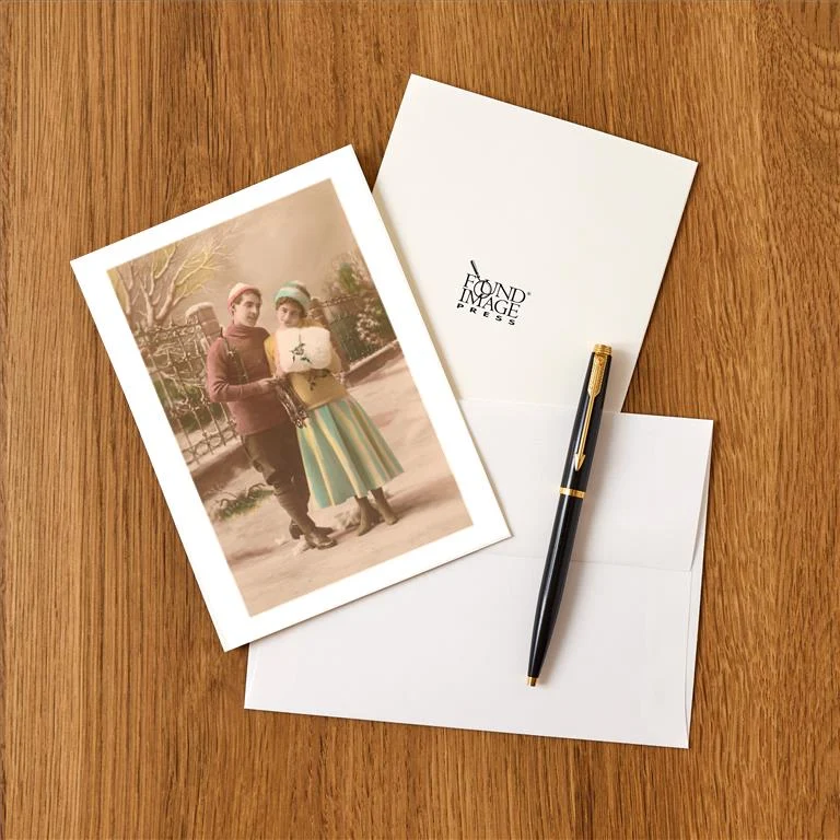 WS-30 Bonne Annee, Skating Couple - Vintage Image Greeting Card, Pack of 4