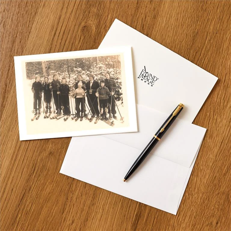 WS-213 Smiling Scandanavian Skiers - Vintage Image Greeting Card, Pack of 4
