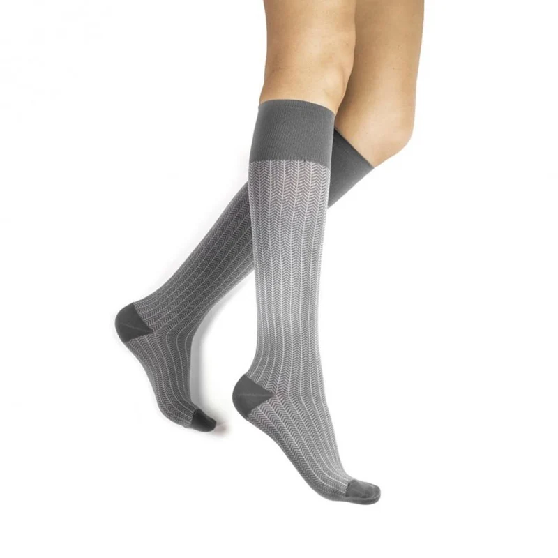 Rejuva® Herringbone Knee High 15-20 mmHg Small / Charcoal