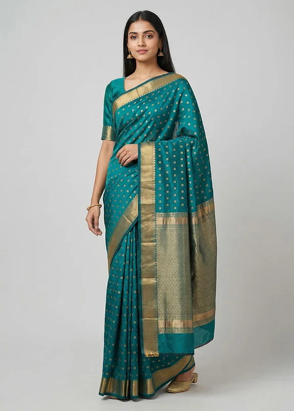 Green Kanjivaram Silk Saree With Blouse Piece One Size