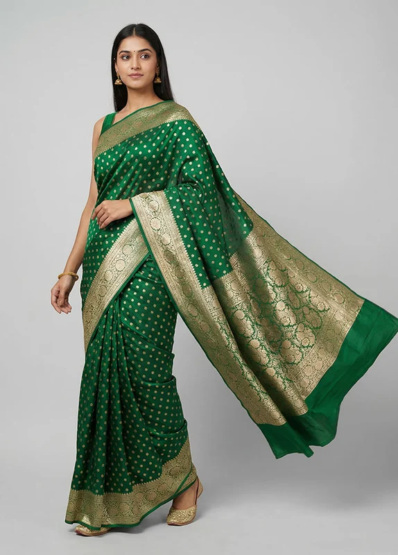 Green Handloom Banarasi Pure Silk Saree With Blouse Piece One Size