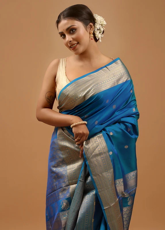 Blue Handloom Kanchipuram Pure Silk Saree With Blouse Piece Onesize