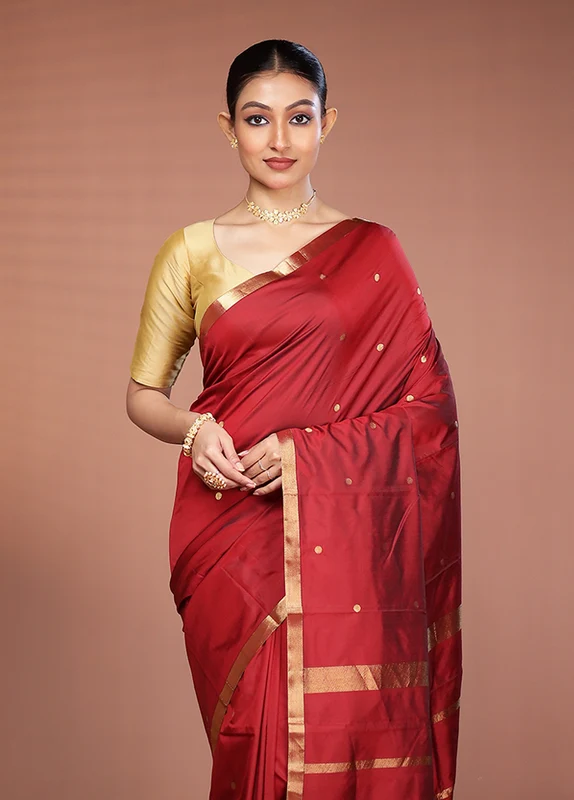 Maroon Kanjivaram Silk Saree With Blouse Piece One Size