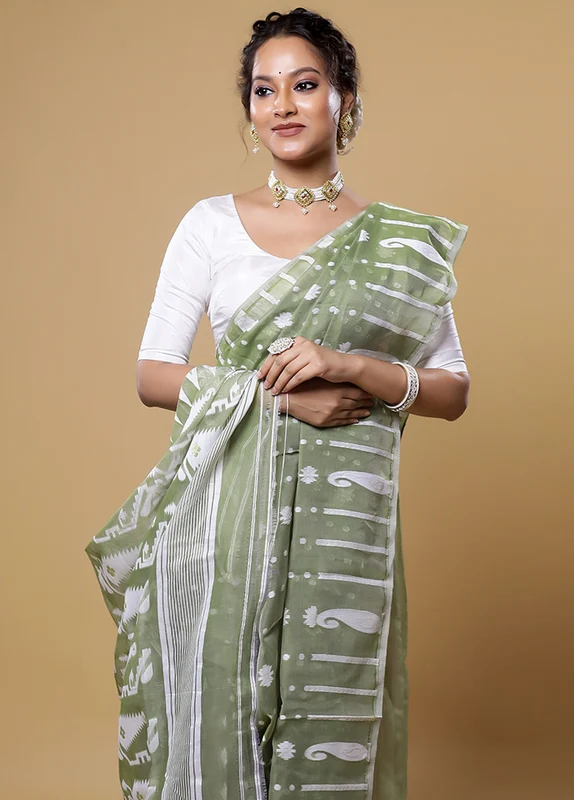 Green Tant Jamdani Saree Without Blouse Piece Onesize