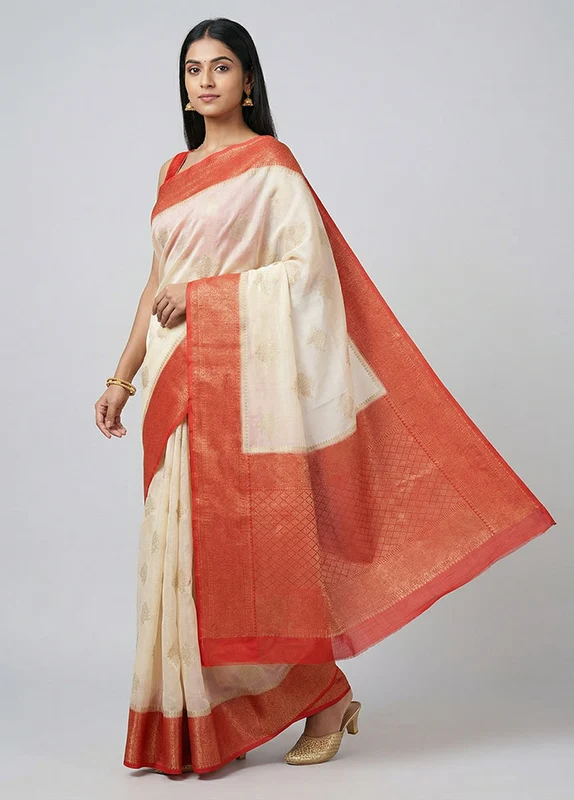 White Georgette Saree With Blouse Piece One Size
